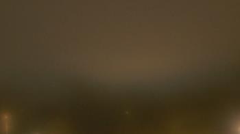 Weather camera view of Lincoln Elementary School.