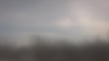 Weather camera view of Lincoln Elementary School.