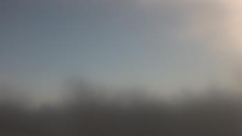 Weather camera view of Lincoln Elementary School.