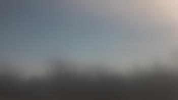 Weather camera view of Lincoln Elementary School.