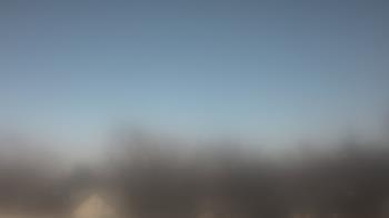 Weather camera view of Lincoln Elementary School.