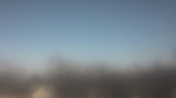 Weather camera view of Lincoln Elementary School.