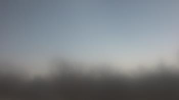 Weather camera view of Lincoln Elementary School.