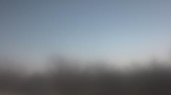 Weather camera view of Lincoln Elementary School.