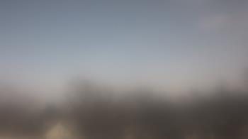 Weather camera view of Lincoln Elementary School.