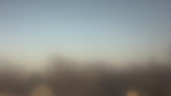 Weather camera view of Lincoln Elementary School.