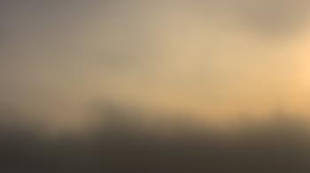 Weather camera view of Lincoln Elementary School.