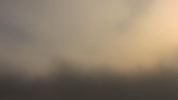 Weather camera view of Lincoln Elementary School.