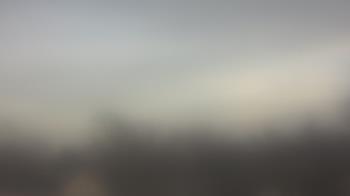 Weather camera view of Lincoln Elementary School.