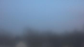 Weather camera view of Lincoln Elementary School.