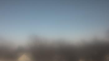 Weather camera view of Lincoln Elementary School.