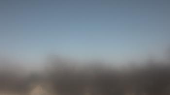 Weather camera view of Lincoln Elementary School.