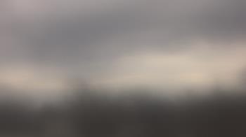 Weather camera view of Lincoln Elementary School.