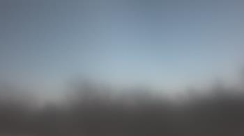 Weather camera view of Lincoln Elementary School.