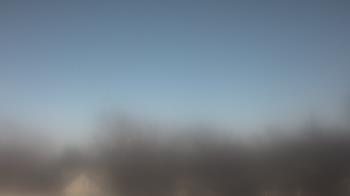 Weather camera view of Lincoln Elementary School.