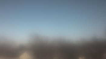 Weather camera view of Lincoln Elementary School.