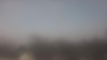 Weather camera view of Lincoln Elementary School.