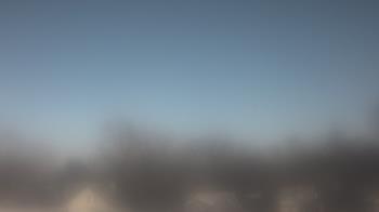 Weather camera view of Lincoln Elementary School.