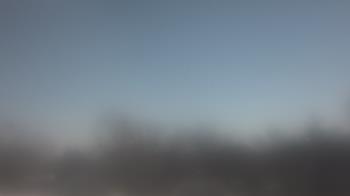 Weather camera view of Lincoln Elementary School.