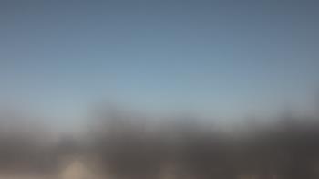 Weather camera view of Lincoln Elementary School.