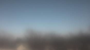 Weather camera view of Lincoln Elementary School.