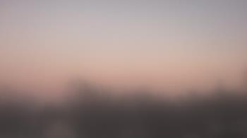 Weather camera view of Lincoln Elementary School.