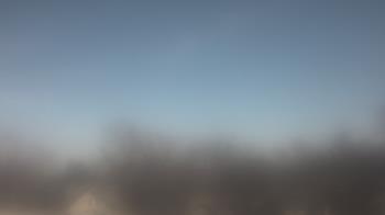 Weather camera view of Lincoln Elementary School.