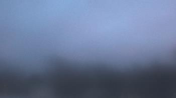 Weather camera view of Lincoln Elementary School.