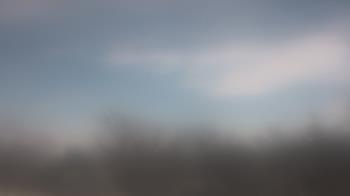 Weather camera view of Lincoln Elementary School.