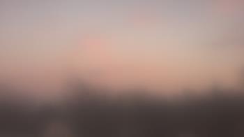 Weather camera view of Lincoln Elementary School.