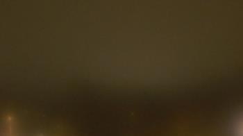 Weather camera view of Lincoln Elementary School.