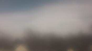 Weather camera view of Lincoln Elementary School.