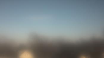 Weather camera view of Lincoln Elementary School.