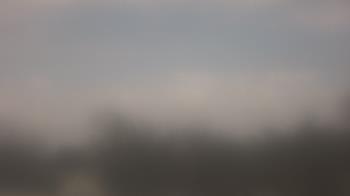 Weather camera view of Lincoln Elementary School.