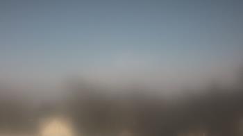 Weather camera view of Lincoln Elementary School.