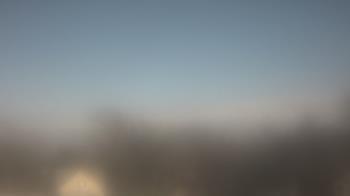 Weather camera view of Lincoln Elementary School.