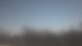 Weather camera view of Lincoln Elementary School.