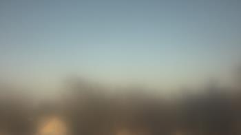 Weather camera view of Lincoln Elementary School.