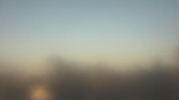 Weather camera view of Lincoln Elementary School.