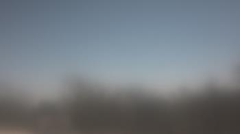 Weather camera view of Lincoln Elementary School.