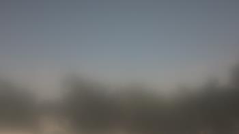 Weather camera view of Lincoln Elementary School.