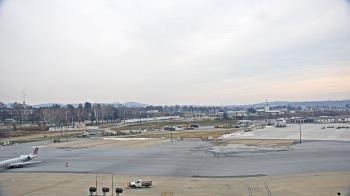 Weather camera view of Harrisburg International Airport.