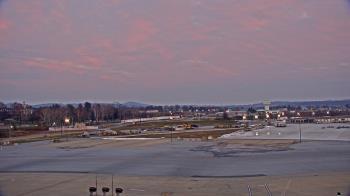 Weather camera view of Harrisburg International Airport.