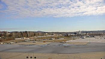 Weather camera view of Harrisburg International Airport.