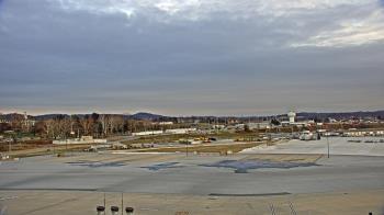 Weather camera view of Harrisburg International Airport.