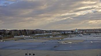 Weather camera view of Harrisburg International Airport.