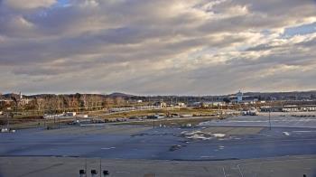 Weather camera view of Harrisburg International Airport.