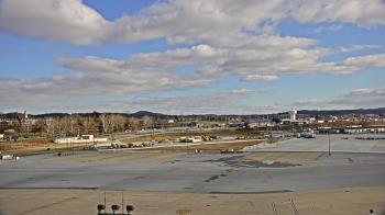 Weather camera view of Harrisburg International Airport.