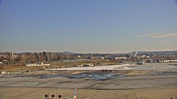 Weather camera view of Harrisburg International Airport.