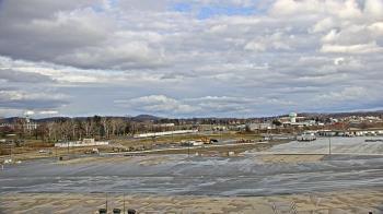 Weather camera view of Harrisburg International Airport.